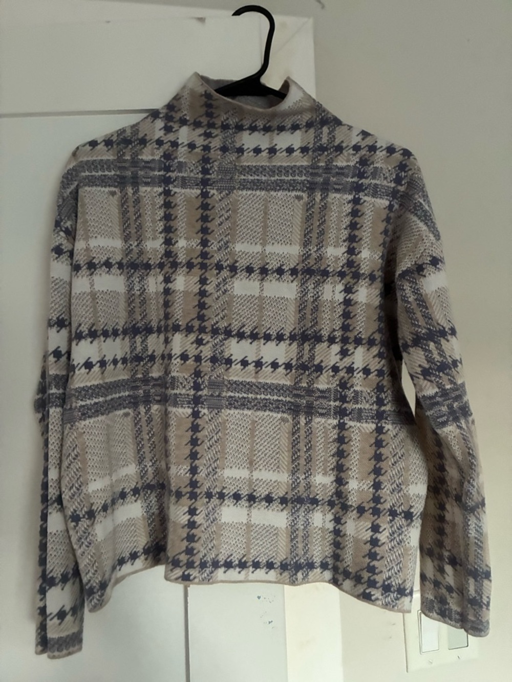 Rachel Zoe Cream and Light Blue Knit Cardigan